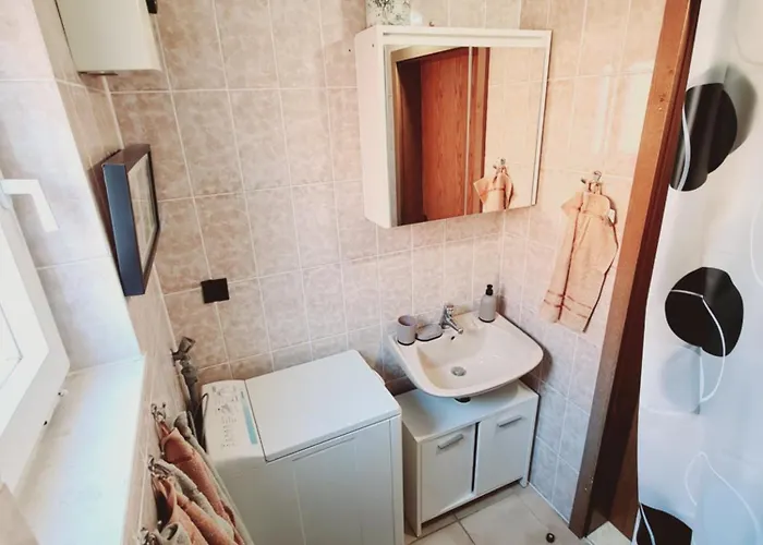 Apartment Ante